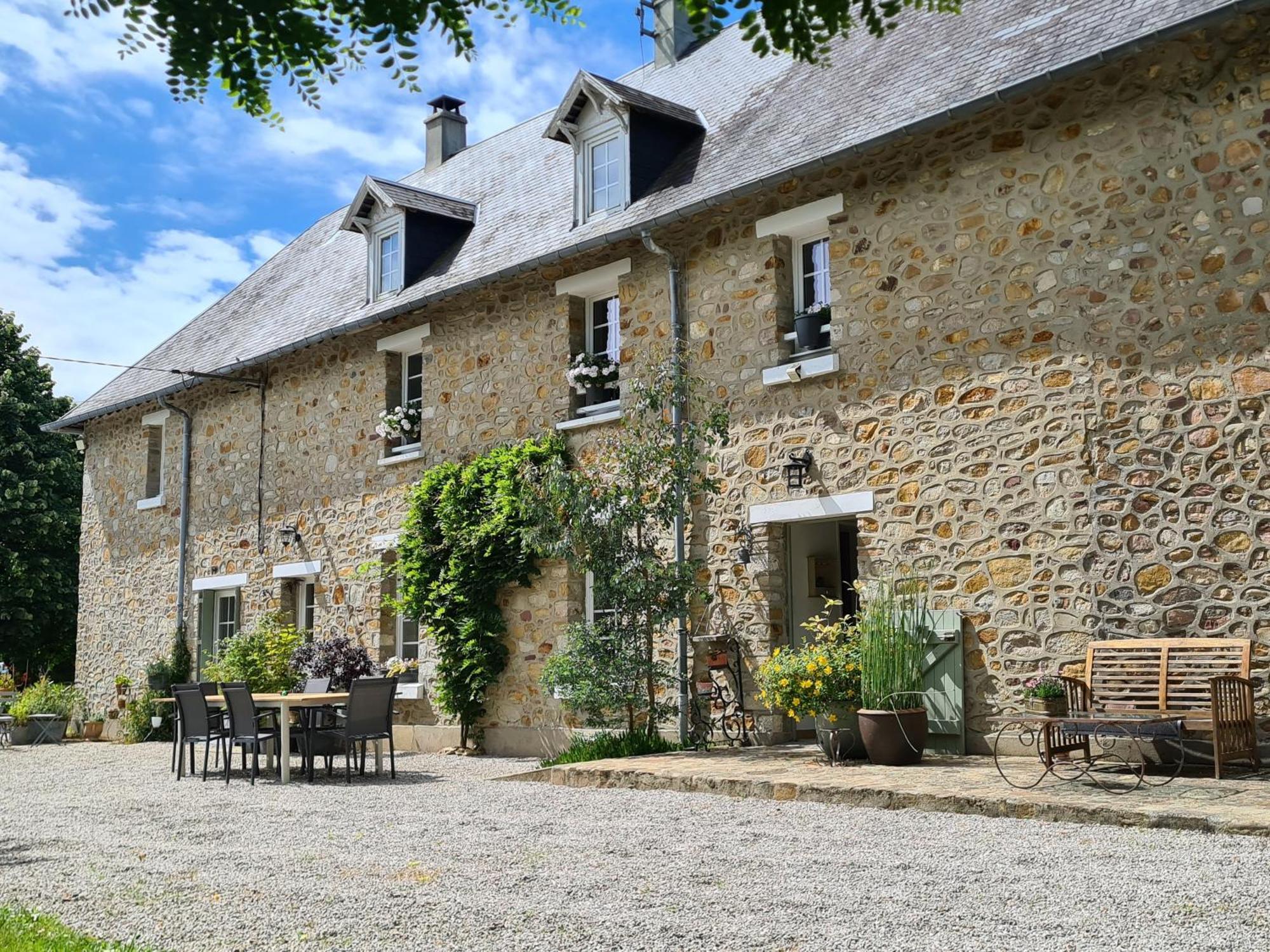 La Maison Des Tilleuls Saint-Germain-Sur-Seves Exteriér fotografie